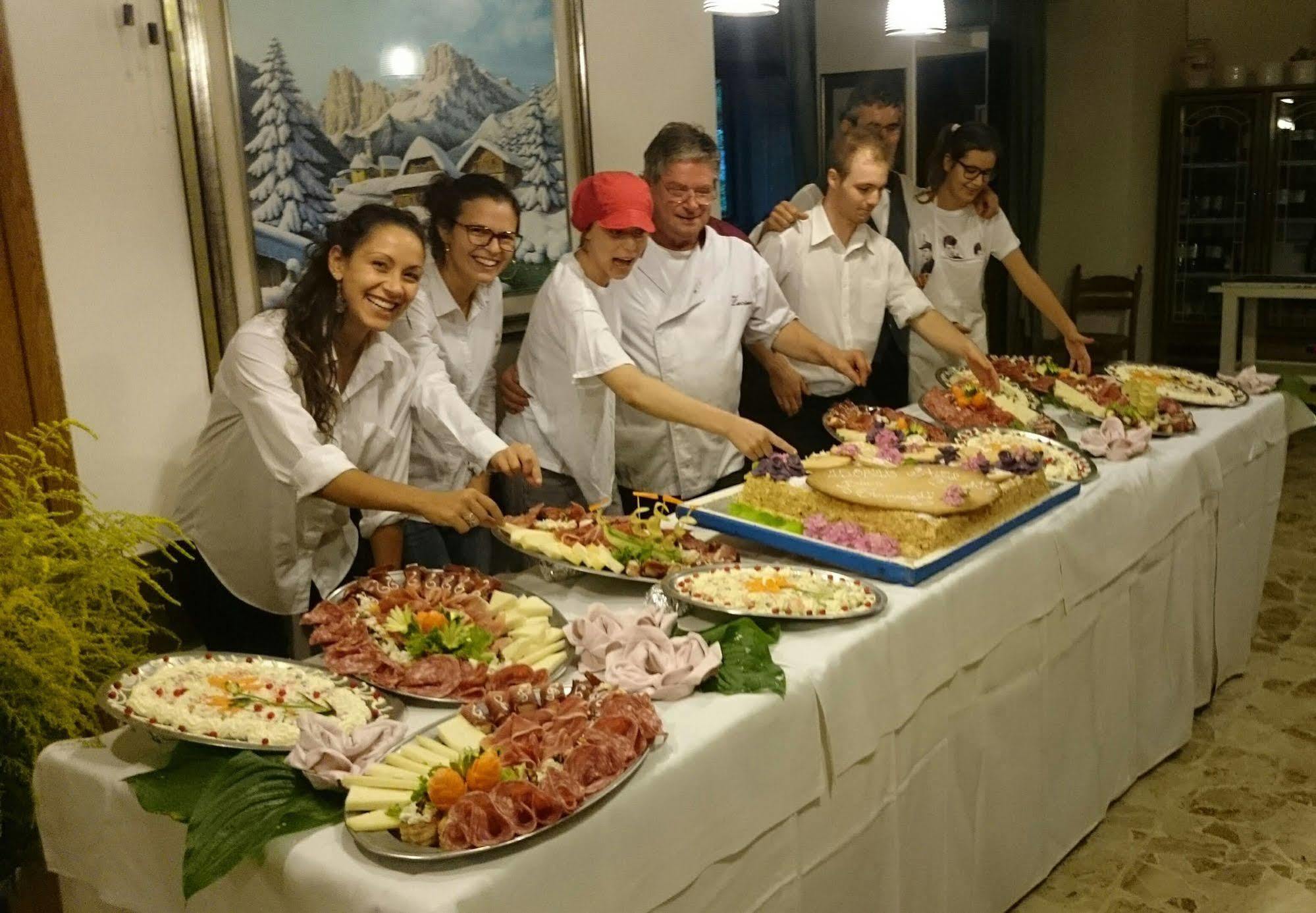 Garden House - Hotel Sport ليفيكو ترمي المظهر الخارجي الصورة